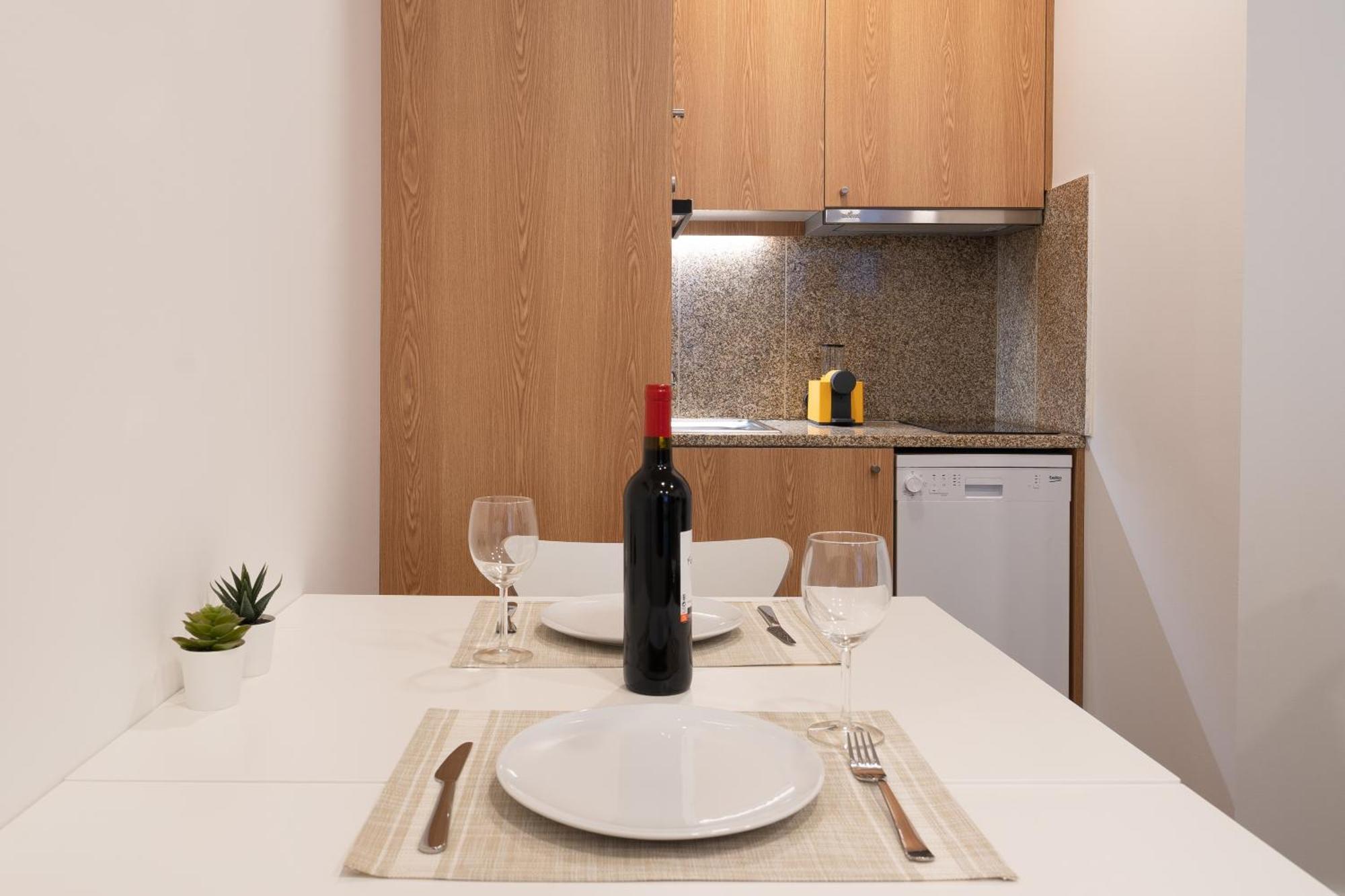 Host Wise - Modern Studios With Terrace - Walk Everywhere Porto Szoba fotó