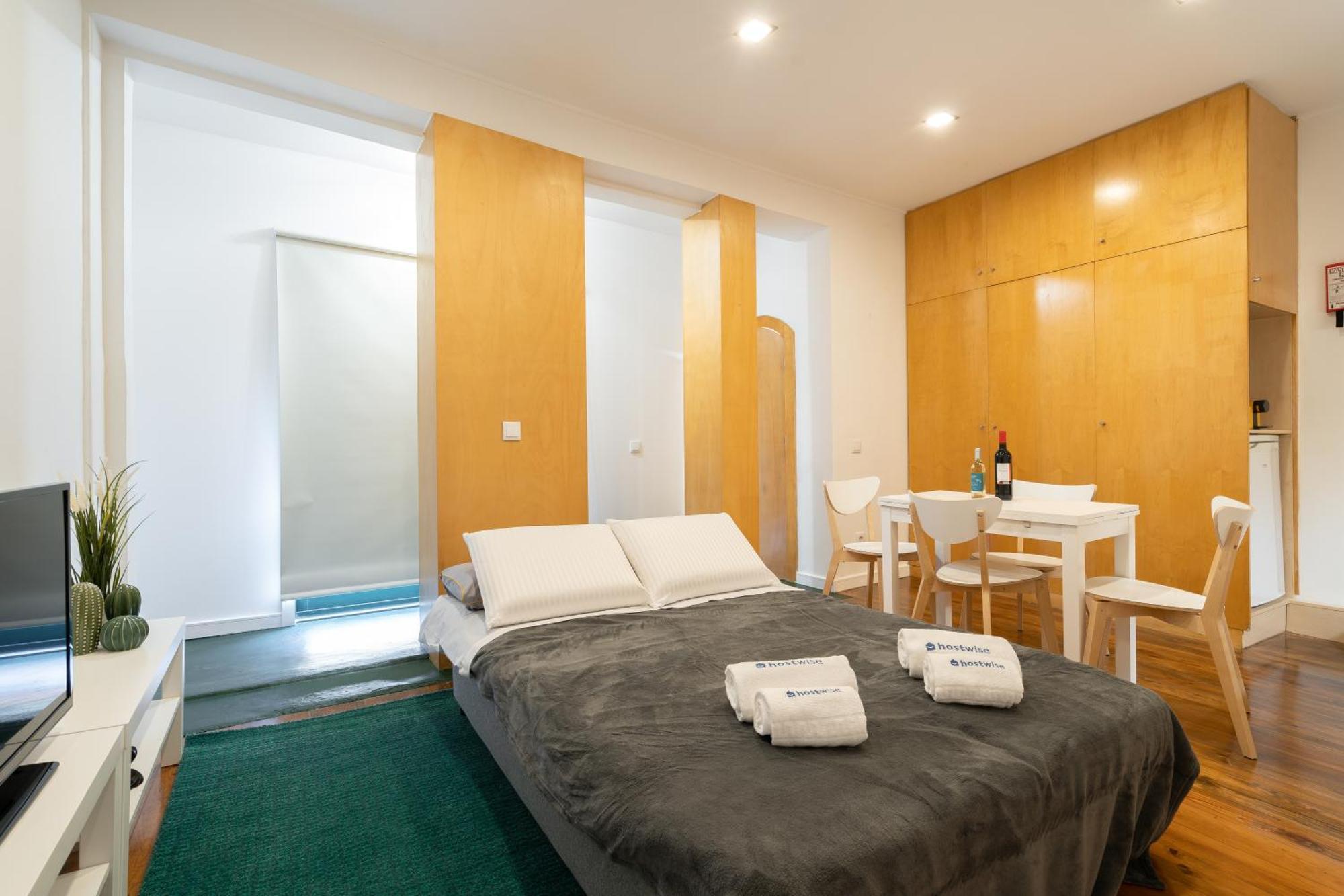 Host Wise - Modern Studios With Terrace - Walk Everywhere Porto Szoba fotó