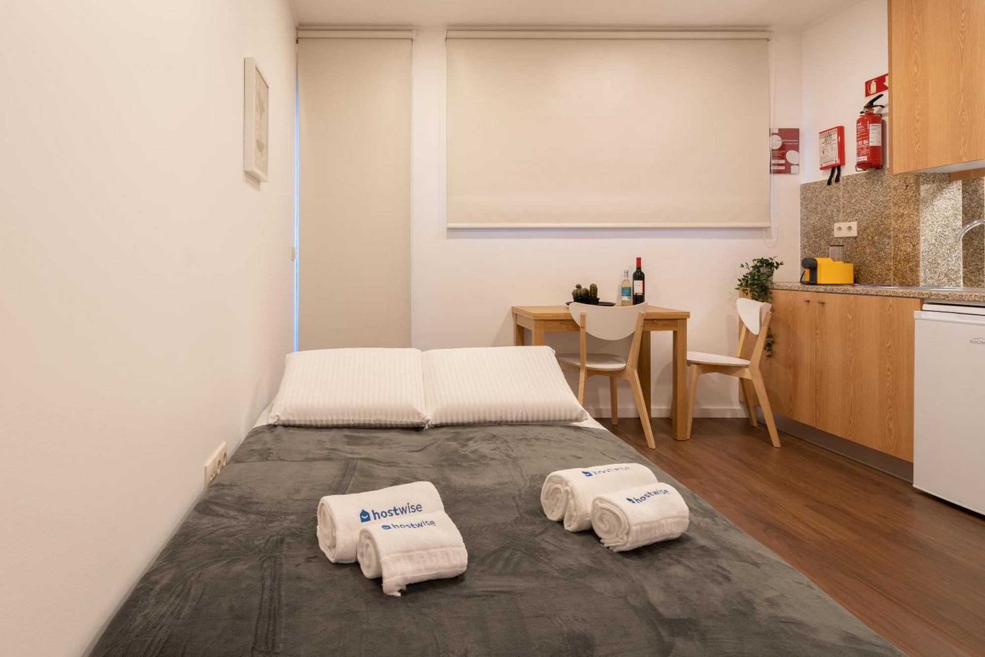Host Wise - Modern Studios With Terrace - Walk Everywhere Porto Szoba fotó